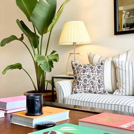 Park Club Apartment *