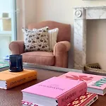 Park Club Apartment